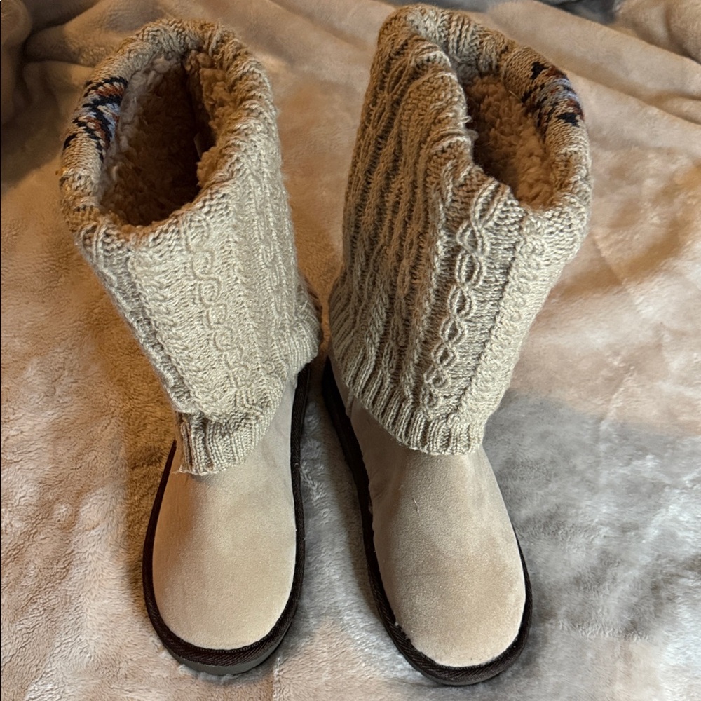 Muk Luks Beige Knit-Top Winter Boots